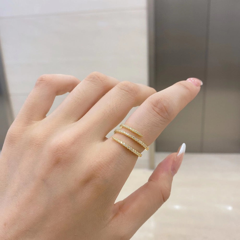 Image of someone wearing a Briana ring