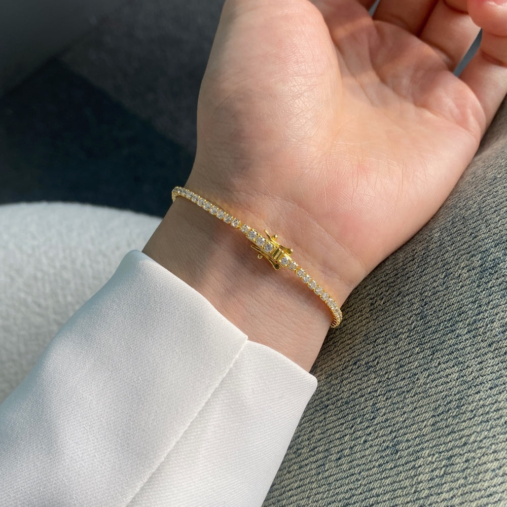 An image of one displaying Emma bracelet on the wrist