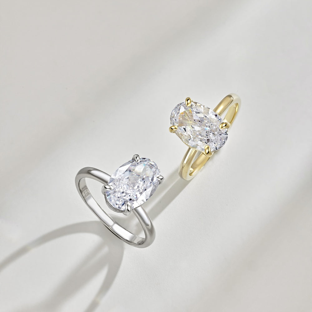 An image showing both gold and silver Kourtney rings