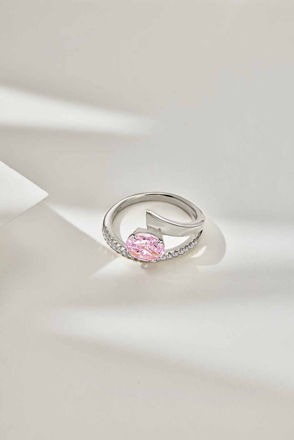 Image of a Nya ring