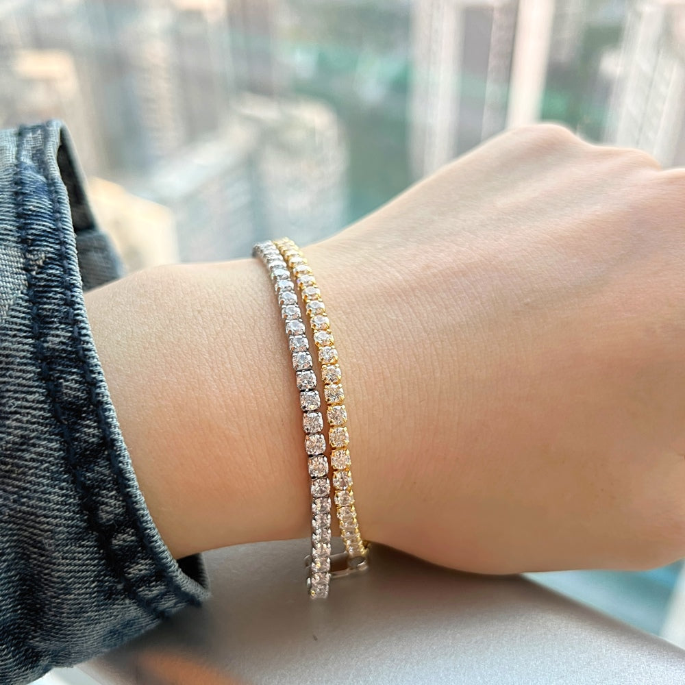 An image of one wearing a Sheree bracelet on the wrist